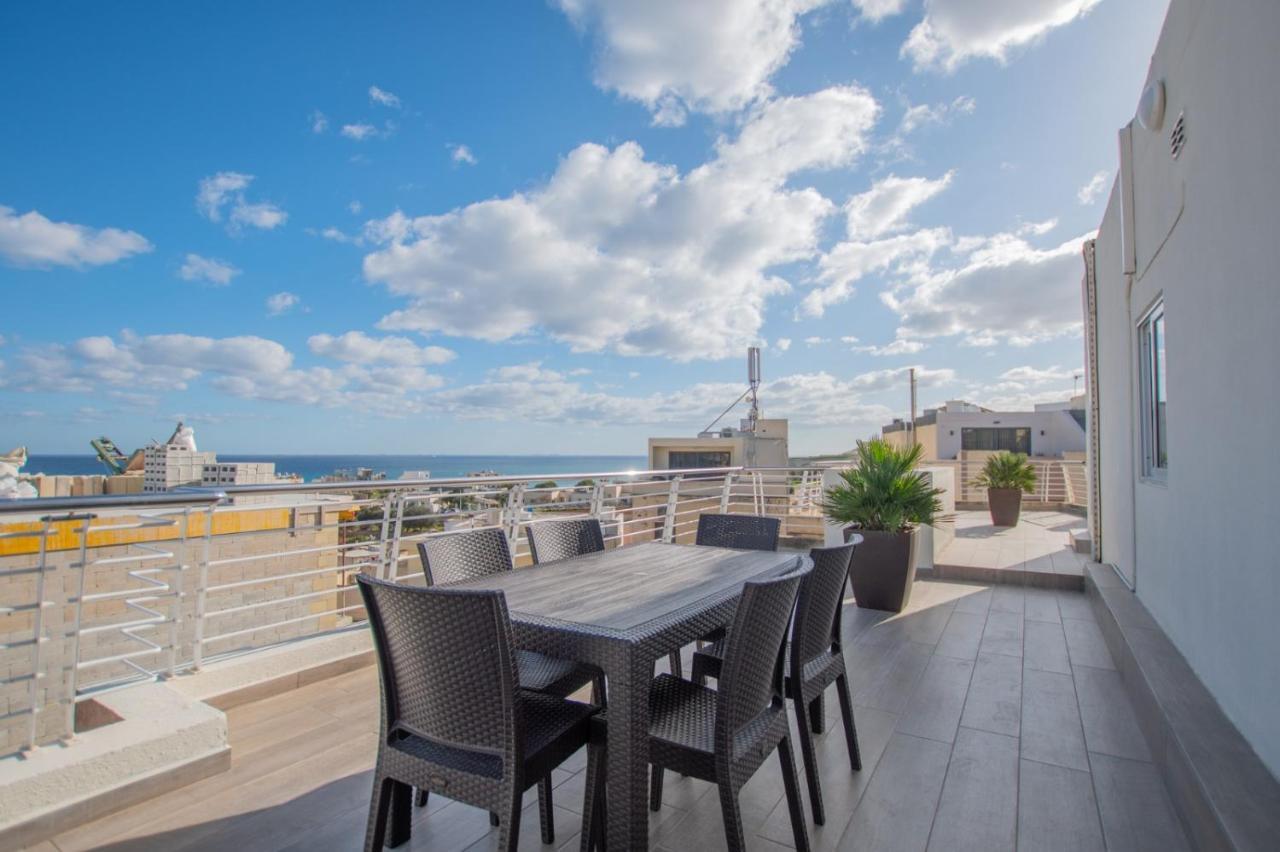 Kernice Penthouse With Sea And Country Views Of Xghajra Bagian luar foto