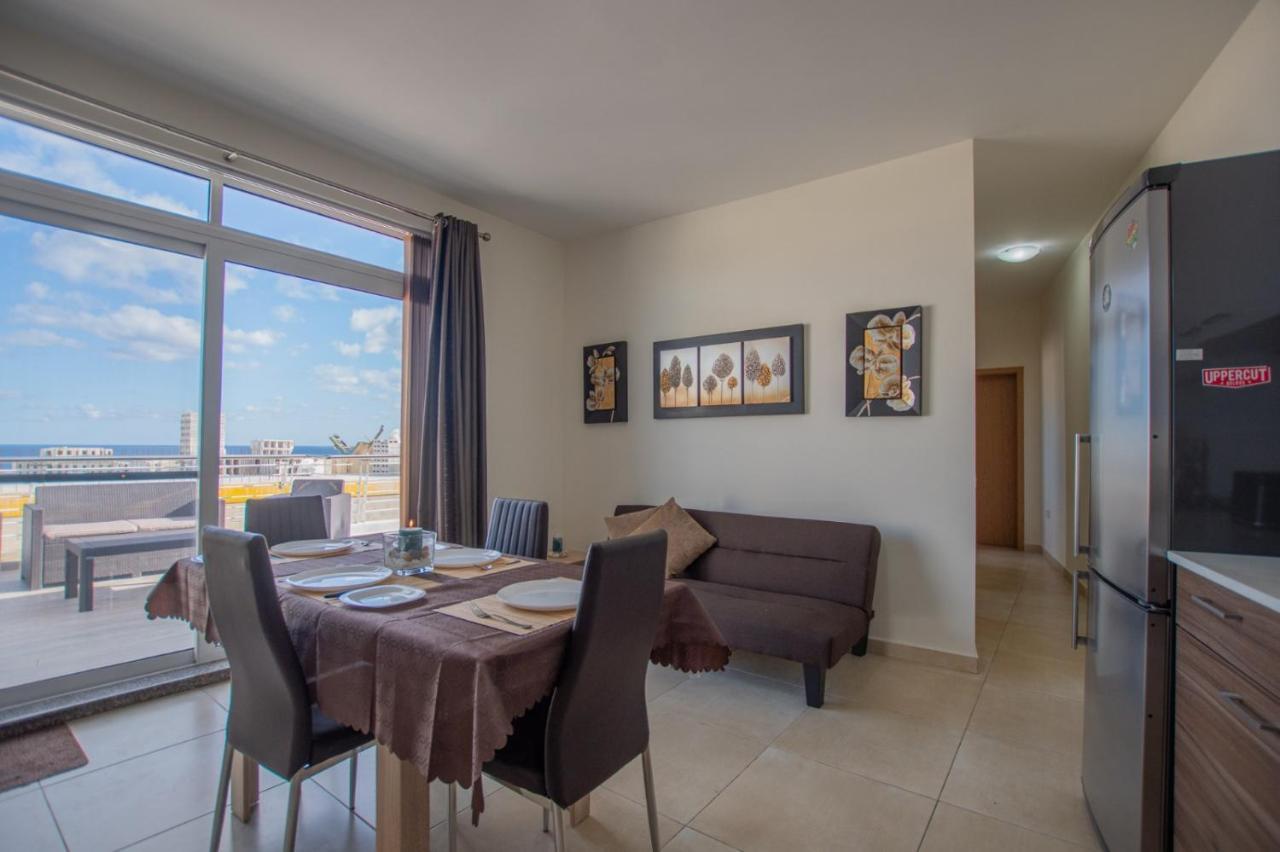 Kernice Penthouse With Sea And Country Views Of Xghajra Bagian luar foto