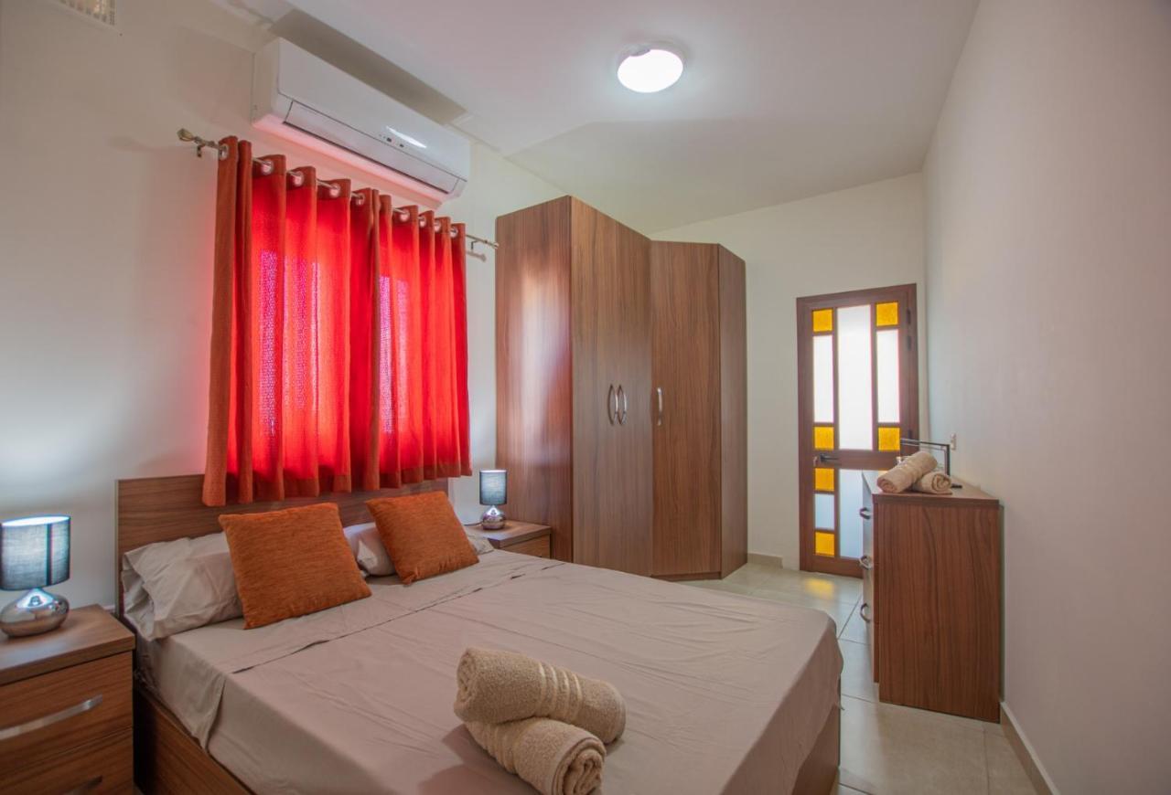 Kernice Penthouse With Sea And Country Views Of Xghajra Bagian luar foto