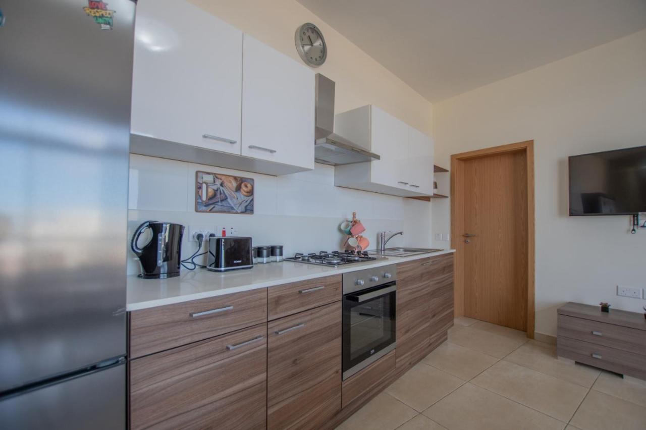 Kernice Penthouse With Sea And Country Views Of Xghajra Bagian luar foto