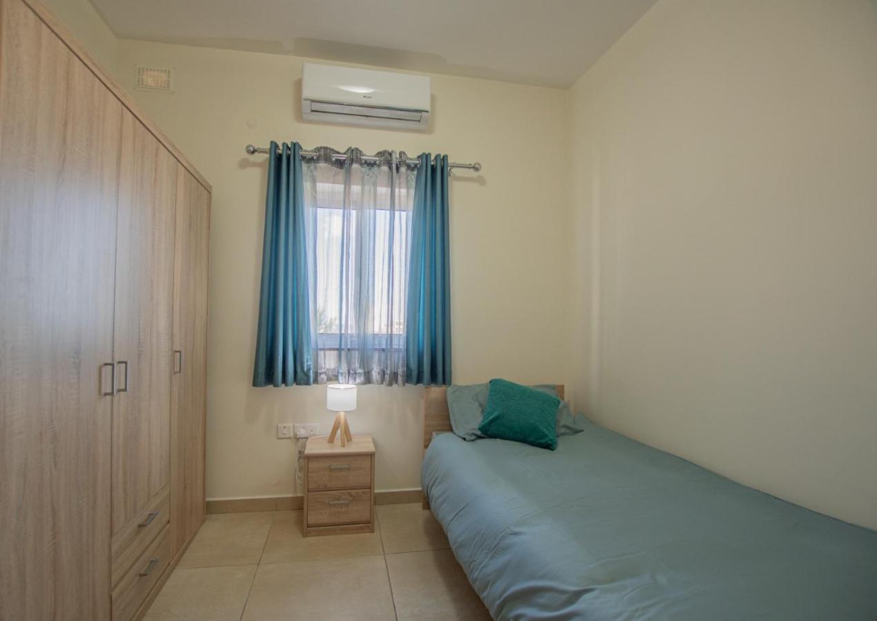 Kernice Penthouse With Sea And Country Views Of Xghajra Bagian luar foto