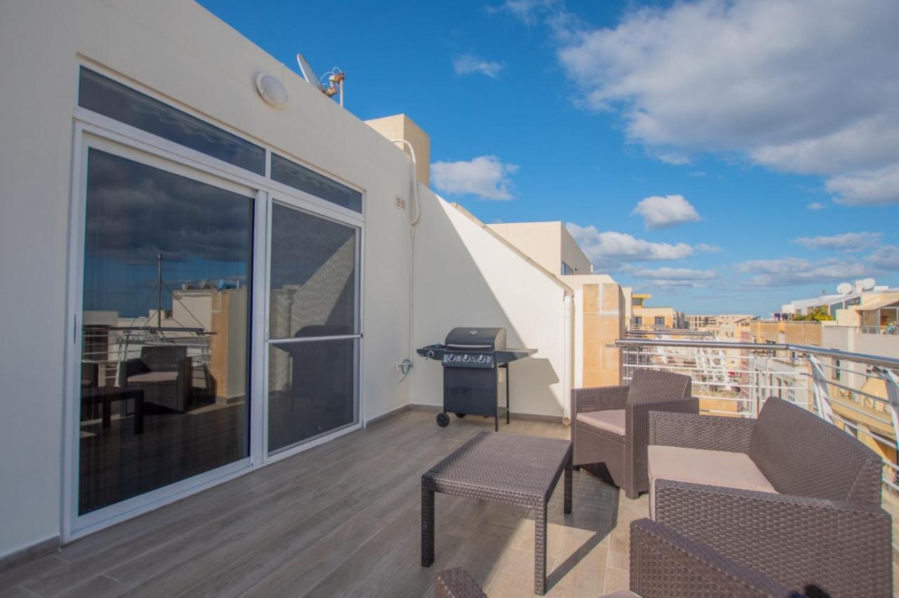 Kernice Penthouse With Sea And Country Views Of Xghajra Bagian luar foto