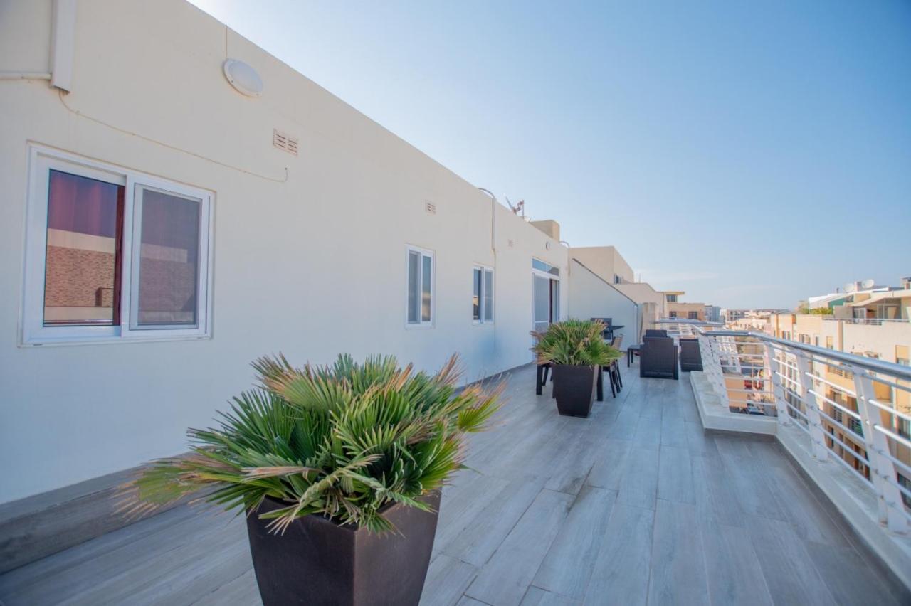 Kernice Penthouse With Sea And Country Views Of Xghajra Bagian luar foto