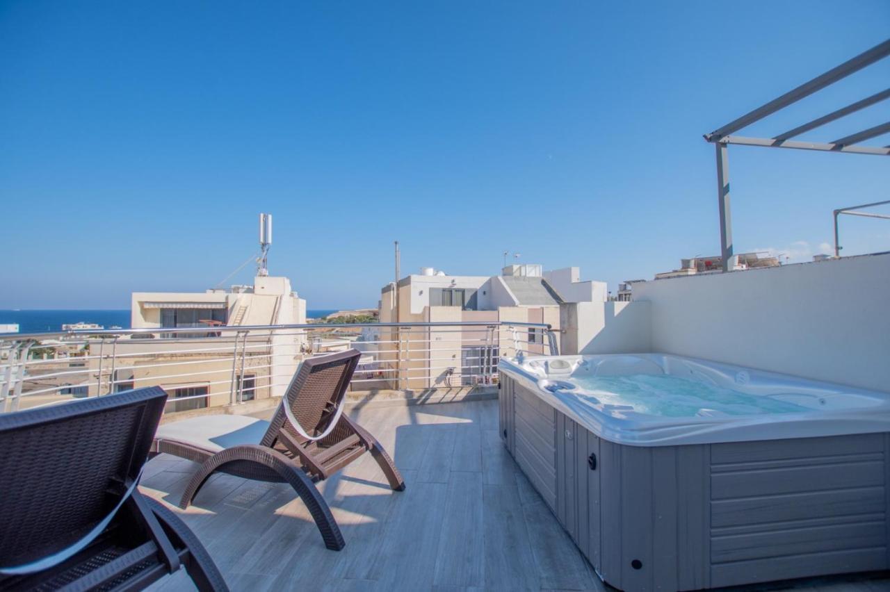 Kernice Penthouse With Sea And Country Views Of Xghajra Bagian luar foto